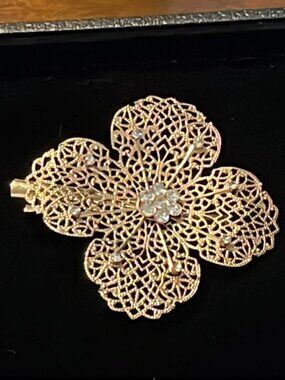 Gold Tone 4 Petal Filigree with Rhinestones Hair Clip